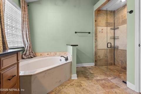 5562 Alden Bridge Drive, Jacksonville FL - photo 13 of 18