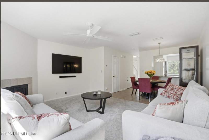 2 bedroom Condominium at 7701 Baymeadows Circle #1077, Village Green At Baymeadows, Jacksonville — photo 5