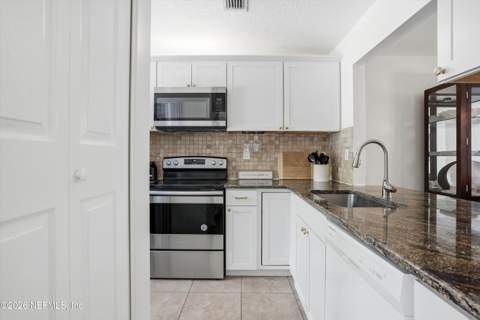 7701 Baymeadows Circle #1077, Jacksonville FL - photo 7 of 18