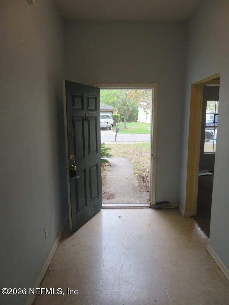 4 bedroom Single Family Residence at 10291 Normanwood Court, Weston Ranch, Jacksonville — photo 5