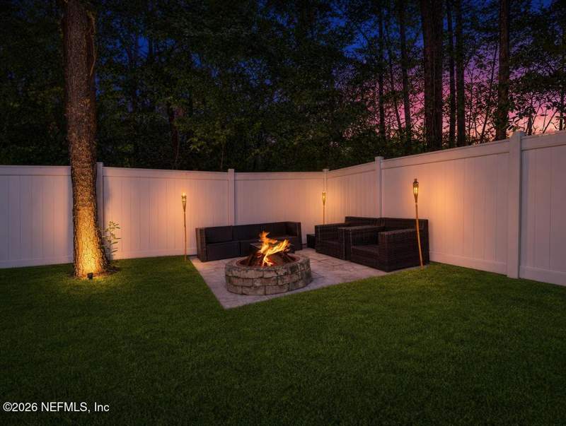 5 bedroom Single Family Residence at 1027 Mayfair Creek Court, Bainebridge Estates, Jacksonville — photo 5