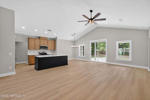 464 E Shuey Avenue, Macclenny FL - photo 11 of 59