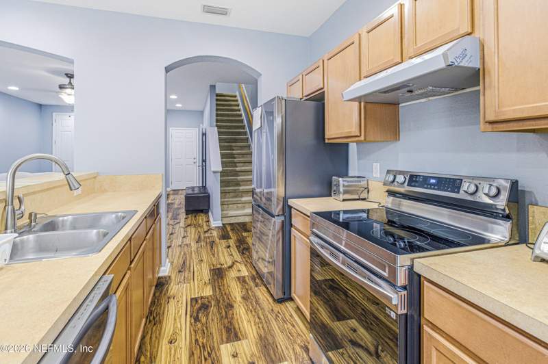 3 bedroom Townhouse at 3690 Creswick Circle #B, Briar Oaks Townhomes, Orange Park — photo 3