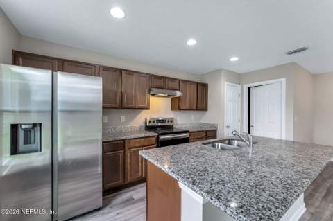 7828 Hammond Boulevard, Jacksonville FL - photo 9 of 26