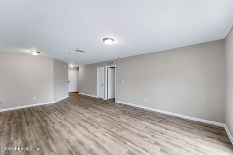 7828 Hammond Boulevard, Jacksonville FL - photo 11 of 26