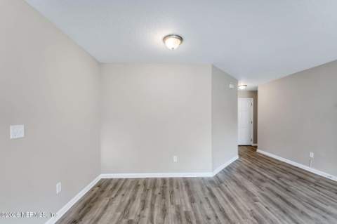 7828 Hammond Boulevard, Jacksonville FL - photo 12 of 26