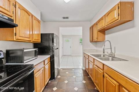 6781 Tinkerbell Lane, Jacksonville FL - photo 9 of 20