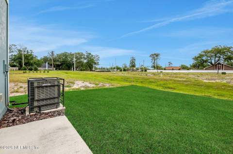 733 Sailor Grove Lane, Jacksonville FL - photo 10 of 38