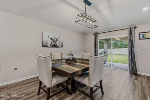 5138 Oak Bend Avenue, Jacksonville FL - photo 13 of 44