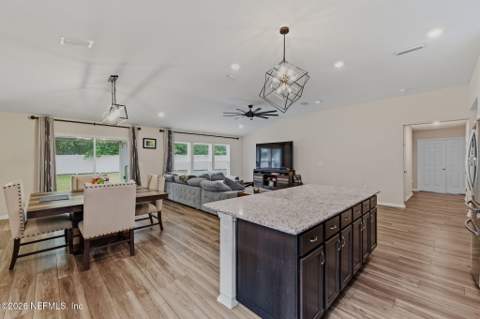 5138 Oak Bend Avenue, Jacksonville FL - photo 12 of 44
