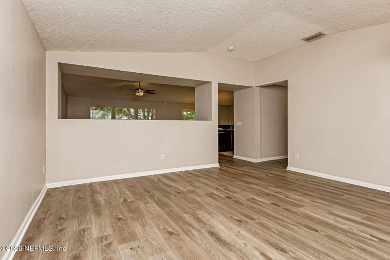 3 bedroom Single Family Residence at 9750 Hazel Lake Drive, Plum Tree, Jacksonville — photo 4