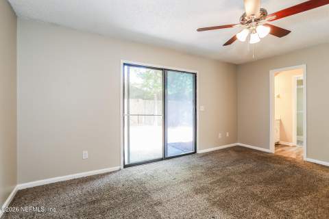7213 Secret Woods Drive, Jacksonville FL - photo 12 of 21