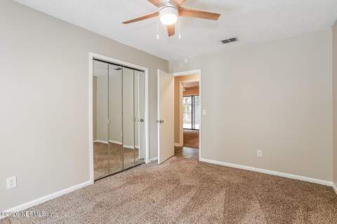 7213 Secret Woods Drive, Jacksonville FL - photo 19 of 21