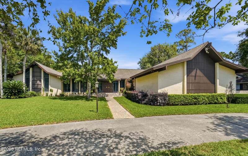4 bedroom Single Family Residence at 7946 Quailwood Drive, Deerwood, Jacksonville — photo 2