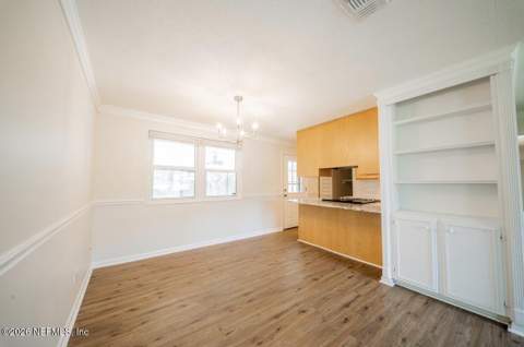 7762 Knoll Drive, Jacksonville FL - photo 8 of 26