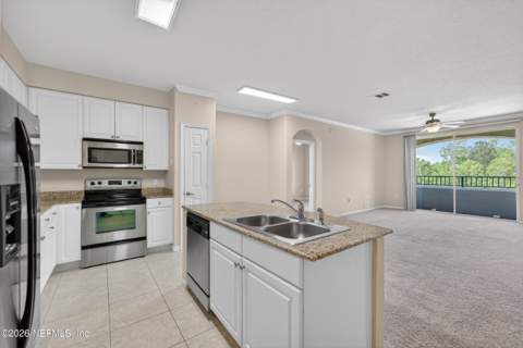 8539 Gate Parkway #9439, Jacksonville FL - photo 7 of 56