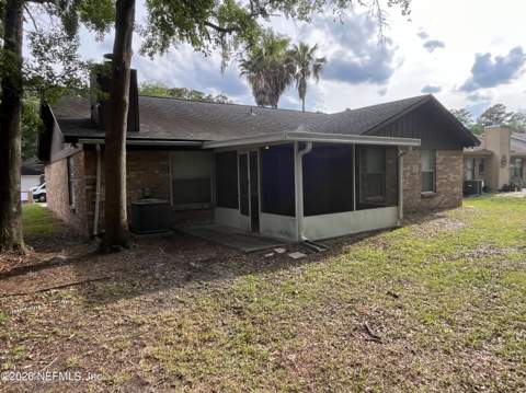 1557 Shearwater Drive, Jacksonville FL - photo 6 of 22