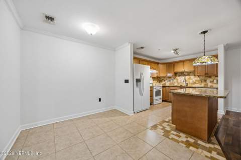 3591 Kernan Boulevard #403, Jacksonville FL - photo 12 of 39