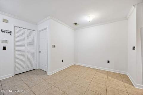 3591 Kernan Boulevard #403, Jacksonville FL - photo 13 of 39