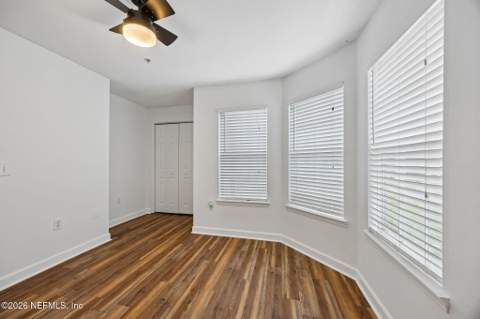 3591 Kernan Boulevard #403, Jacksonville FL - photo 14 of 39