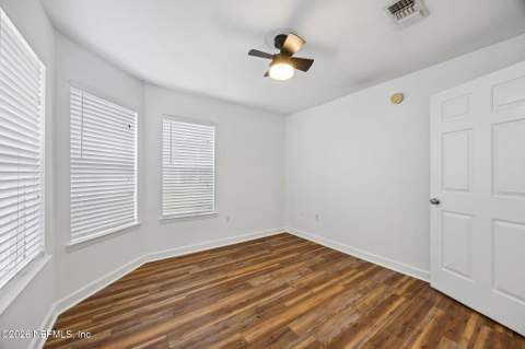 3591 Kernan Boulevard #403, Jacksonville FL - photo 16 of 39