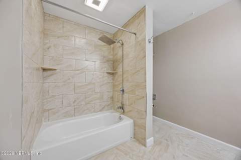 3591 Kernan Boulevard #403, Jacksonville FL - photo 18 of 39