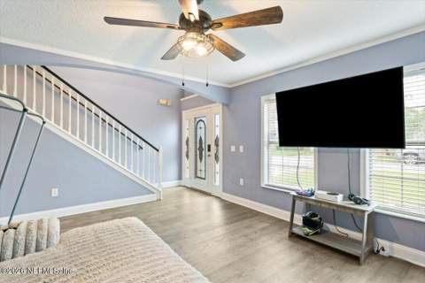 11967 Chester Creek Road, Jacksonville FL - photo 7 of 51