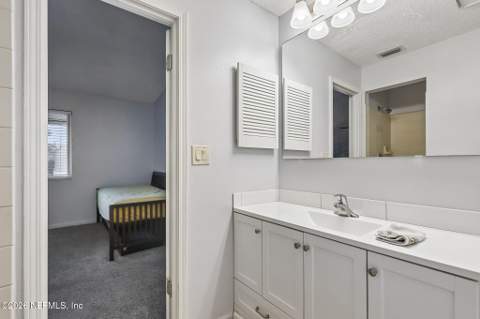 7701 Baymeadows Circle #1037, Jacksonville FL - photo 22 of 29