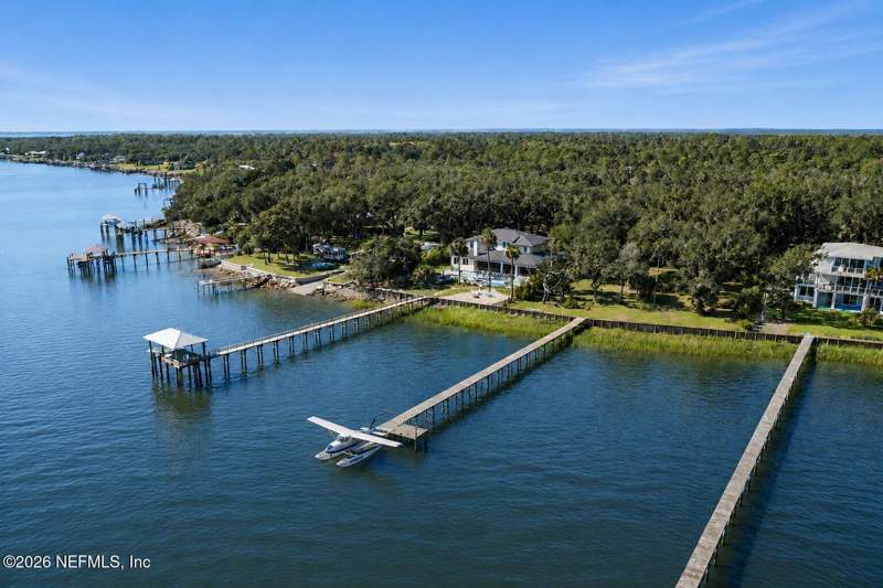 5 bedroom Single Family Residence at 16385 Waterville Road #1, Black Hammock Island, Jacksonville — photo 2