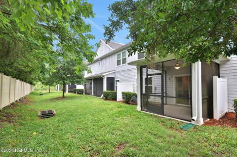 1625 Pottsburg Point Drive, Jacksonville FL - photo 13 of 41