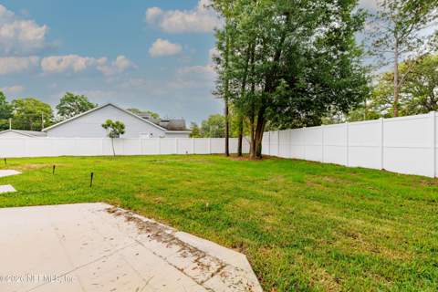 2418 Leafdale Circle, Jacksonville FL - photo 23 of 73