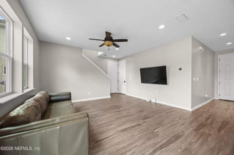 15096 Russell Bridge Drive, Jacksonville FL - photo 12 of 32