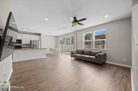 15096 Russell Bridge Drive, Jacksonville FL - photo 14 of 32