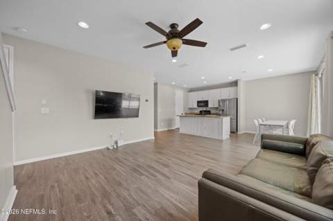 15096 Russell Bridge Drive, Jacksonville FL - photo 15 of 32