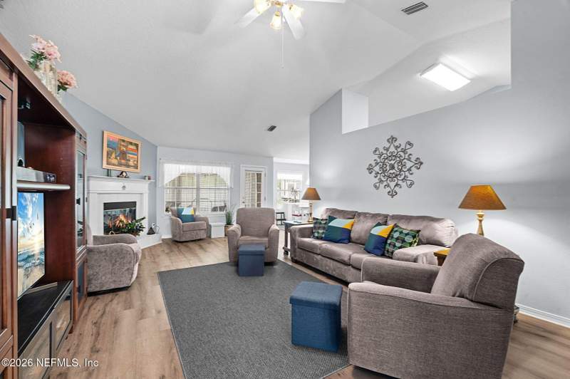4 bedroom Single Family Residence at 2893 Longleaf Ranch Circle, Longleaf Ranch, Middleburg — photo 5
