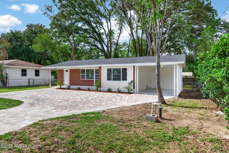 3 bedroom Single Family Residence at 8243 Lanette Street, Whitehouse, Jacksonville — photo 2