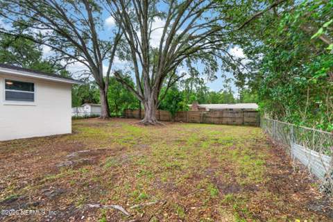 8243 Lanette Street, Jacksonville FL - photo 20 of 32