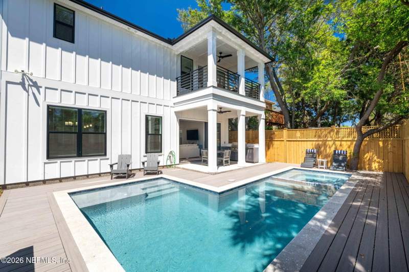 4 bedroom Single Family Residence at 620 Lower 8th Avenue, Oceanside Park, Jacksonville Beach — photo 3