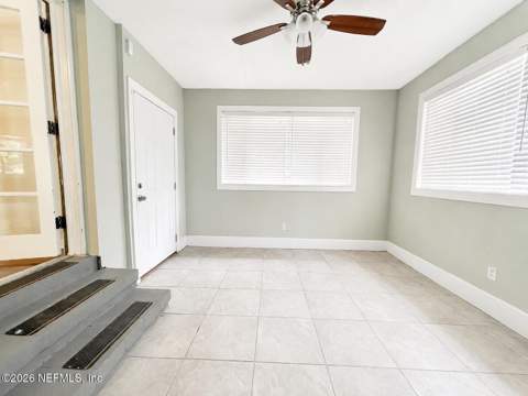 5774 Cedar Oaks Drive, Jacksonville FL - photo 6 of 33