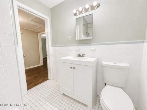 5774 Cedar Oaks Drive, Jacksonville FL - photo 9 of 33