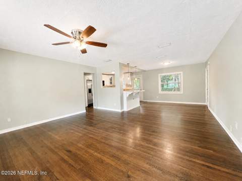 5774 Cedar Oaks Drive, Jacksonville FL - photo 12 of 33