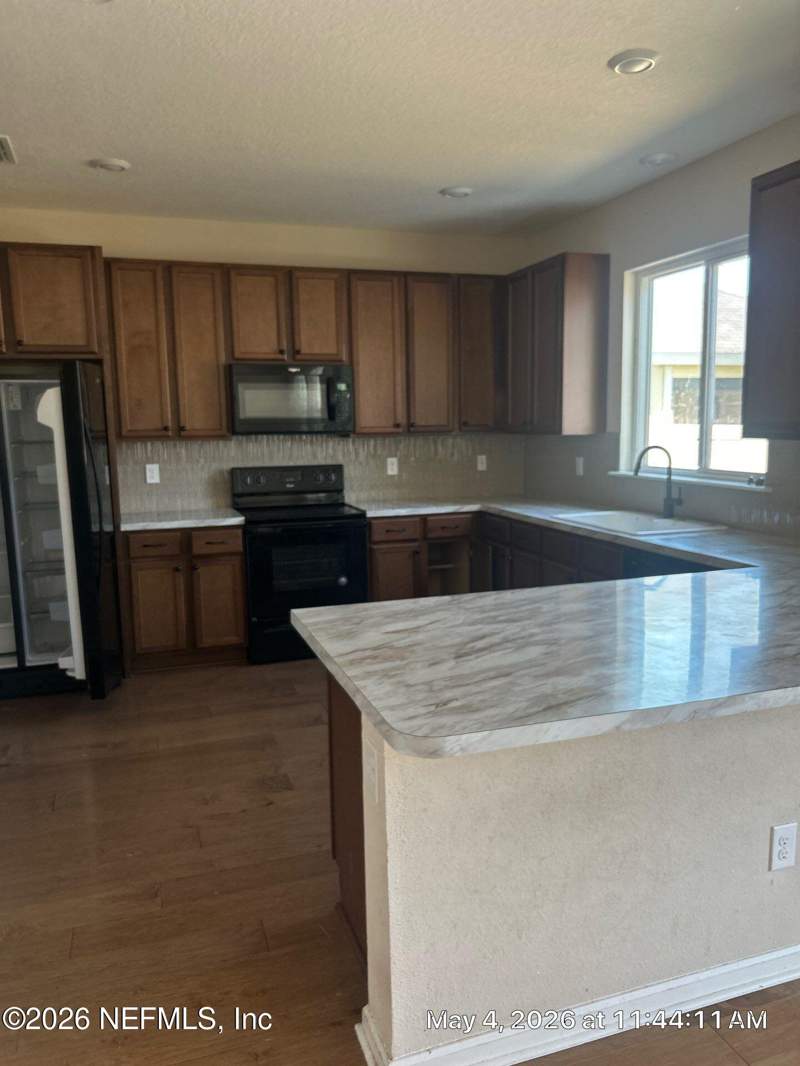 4 bedroom Single Family Residence at 9711 Skydive Court, Carter Landing, Jacksonville — photo 2