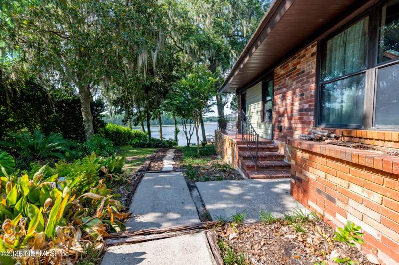 3 bedroom Single Family Residence at 8166 Alderman Road, Metes & Bounds, Melrose — photo 3