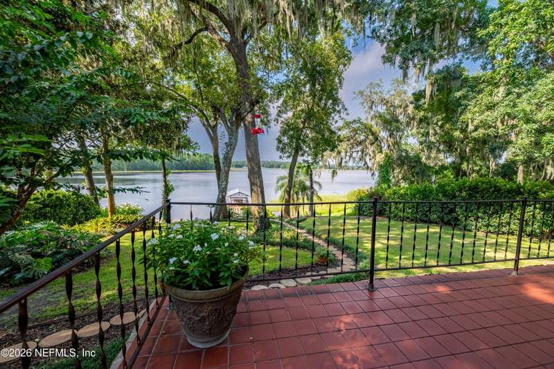 3 bedroom Single Family Residence at 8166 Alderman Road, Metes & Bounds, Melrose — photo 5