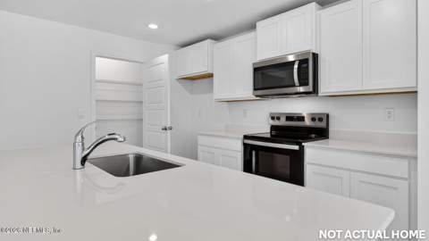 4296 Audubon Avenue, Green Cove Springs FL - photo 6 of 53