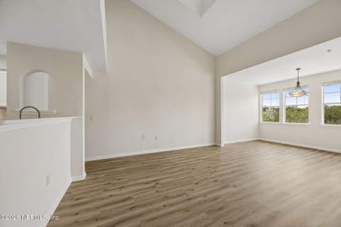 8550 Touchton Road #2033, Jacksonville FL - photo 6 of 77
