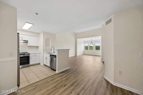 8550 Touchton Road #2033, Jacksonville FL - photo 17 of 77