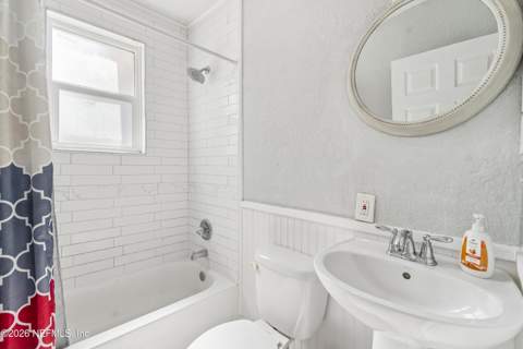 9124 Free Avenue, Jacksonville FL - photo 7 of 31
