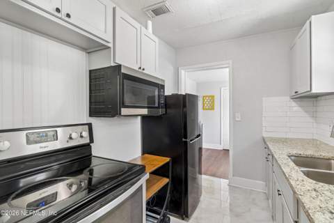 9124 Free Avenue, Jacksonville FL - photo 13 of 31