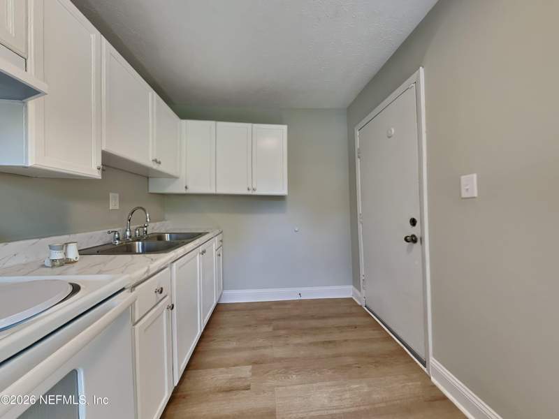 3 bedroom Single Family Residence at 365 Delmonte Street, Moodys Addn To Blwn, Baldwin — photo 5